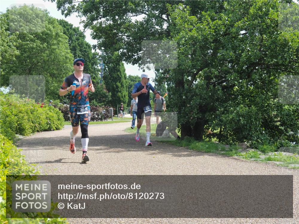 22.06.2025 - Viking Triathlon KatJ http://msf.ph/oto/8120273 22.06.2025 12:59:38 Laufen 355, 478 meine-sportfotos.de