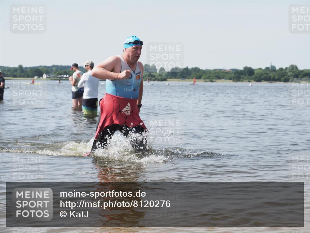 22.06.2025 - Viking Triathlon KatJ http://msf.ph/oto/8120276 22.06.2025 10:48:30 Schwimmen 412, 471, 494 meine-sportfotos.de