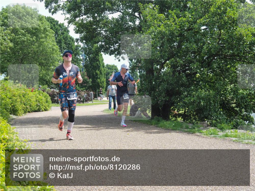 22.06.2025 - Viking Triathlon KatJ http://msf.ph/oto/8120286 22.06.2025 12:59:38 Laufen 355, 478 meine-sportfotos.de