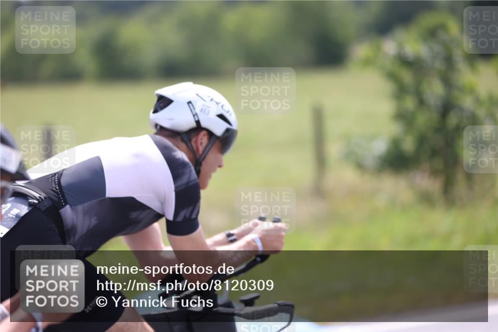 22.06.2025 - Viking Triathlon Yannick Fuchs http://msf.ph/oto/8120309 22.06.2025 11:46:44 Radfahren 59, 267, 393, 437, 463 meine-sportfotos.de