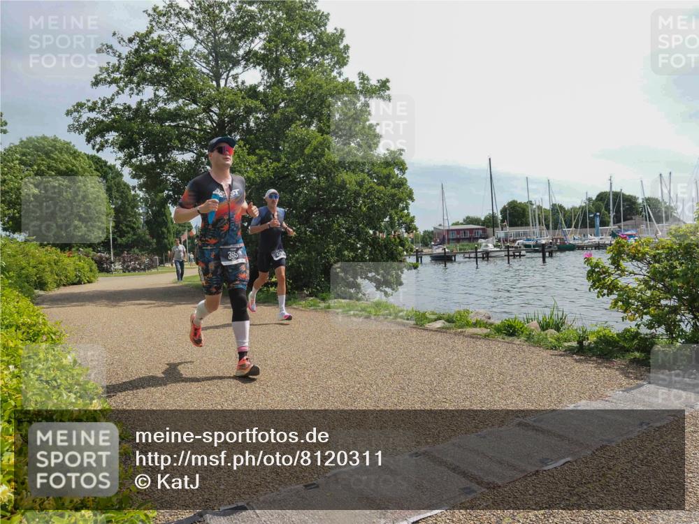 22.06.2025 - Viking Triathlon KatJ http://msf.ph/oto/8120311 22.06.2025 12:59:39 Laufen 355, 478 meine-sportfotos.de