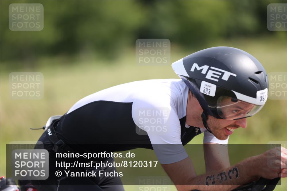 22.06.2025 - Viking Triathlon Yannick Fuchs http://msf.ph/oto/8120317 22.06.2025 11:46:48 Radfahren 57, 59, 267, 393, 463 meine-sportfotos.de