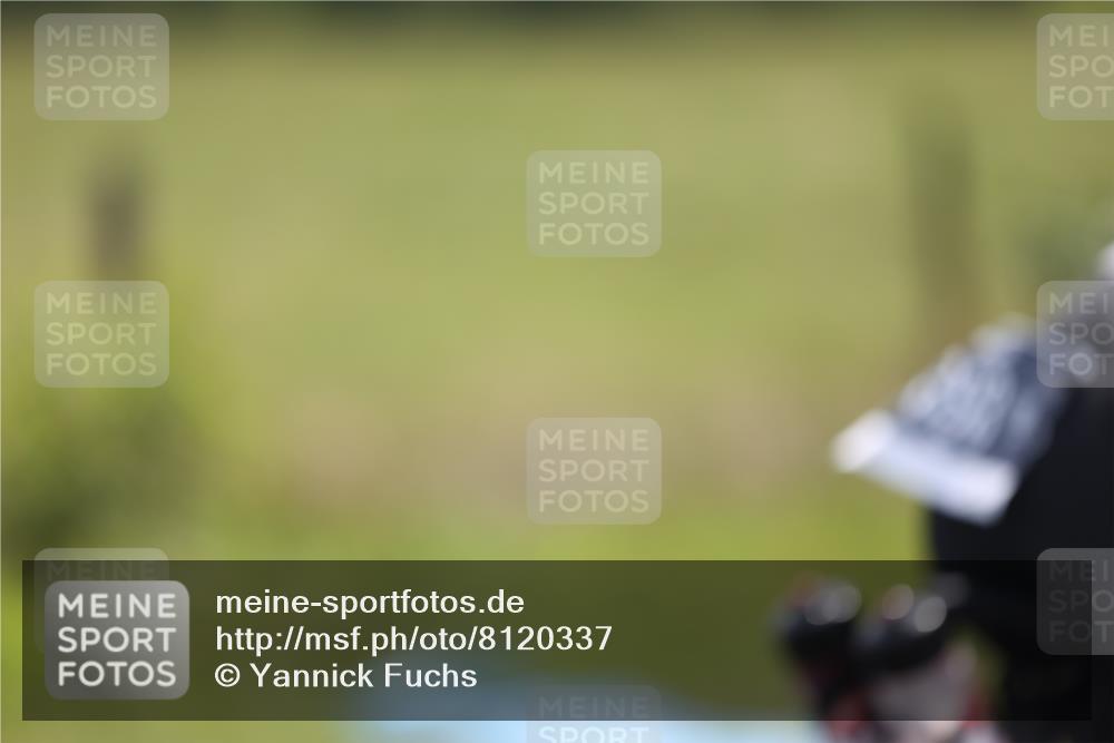 22.06.2025 - Viking Triathlon Yannick Fuchs http://msf.ph/oto/8120337 22.06.2025 11:46:48 Radfahren 57, 59, 267, 393, 463 meine-sportfotos.de