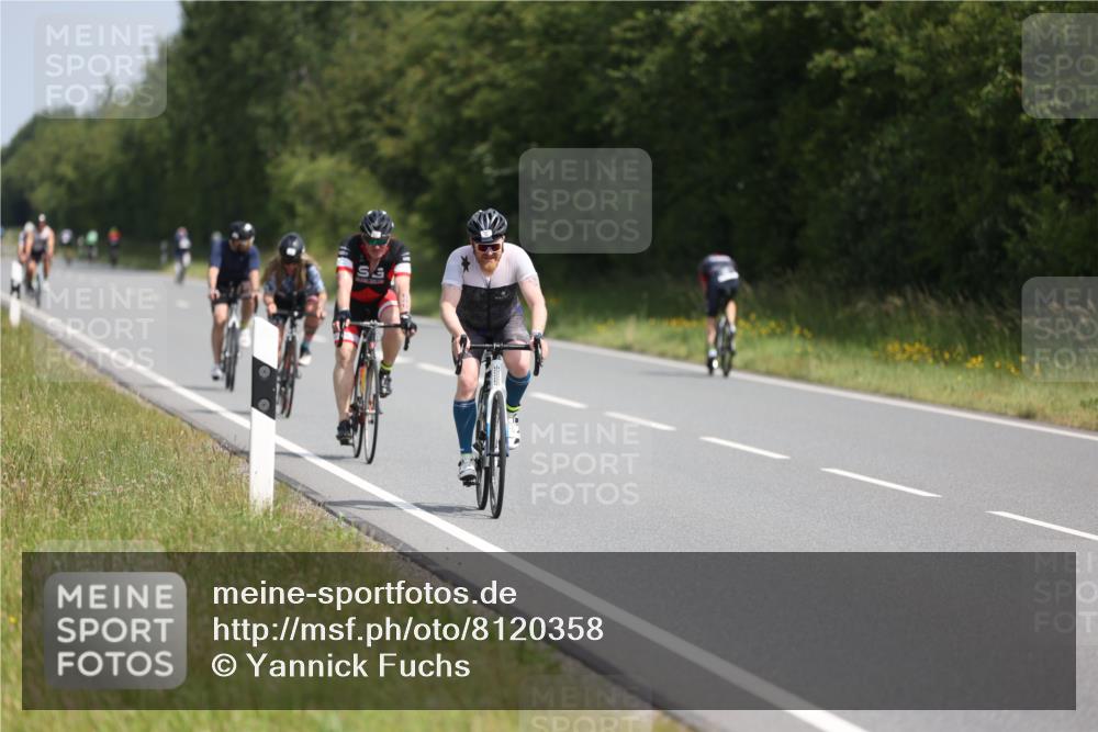 22.06.2025 - Viking Triathlon Yannick Fuchs http://msf.ph/oto/8120358 22.06.2025 11:46:56 Radfahren 48, 57, 116, 402, 640 meine-sportfotos.de