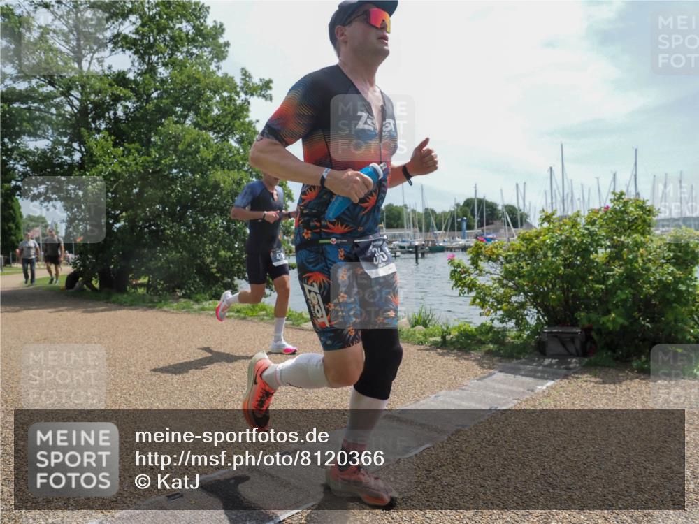 22.06.2025 - Viking Triathlon KatJ http://msf.ph/oto/8120366 22.06.2025 12:59:40 Laufen 355, 478 meine-sportfotos.de