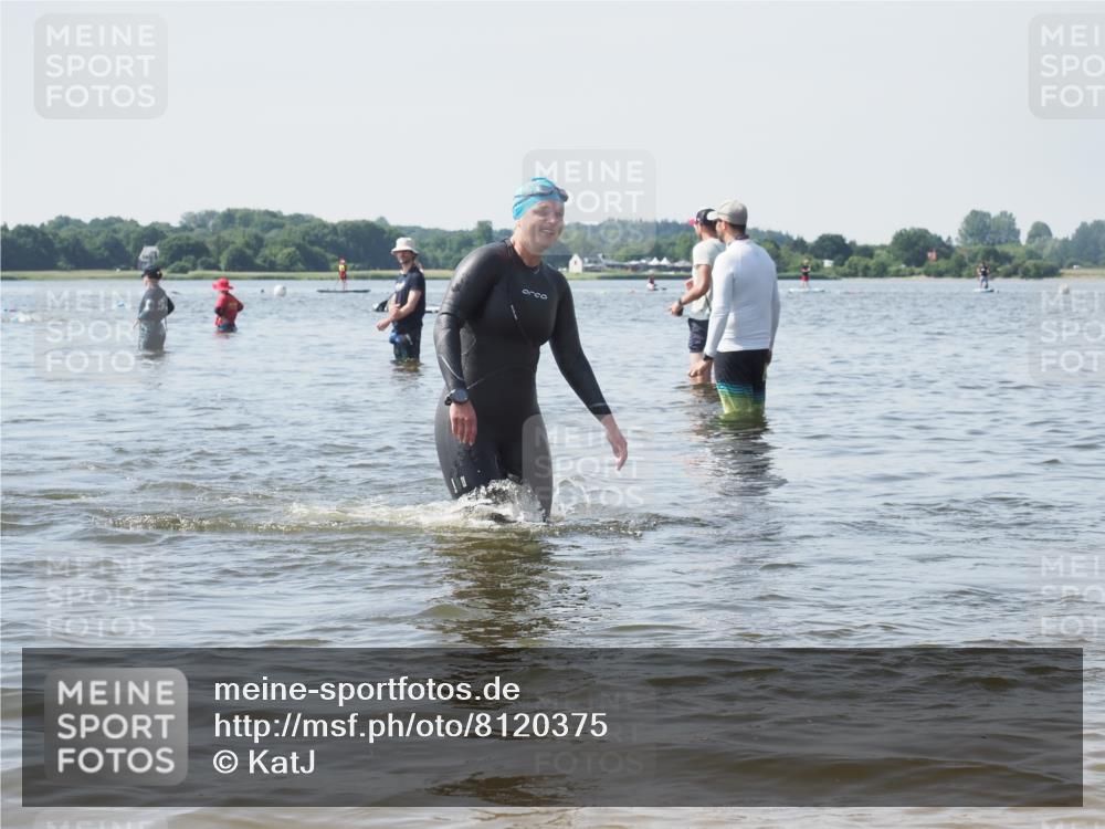 22.06.2025 - Viking Triathlon KatJ http://msf.ph/oto/8120375 22.06.2025 10:48:43 Schwimmen 166, 412, 494, 607 meine-sportfotos.de