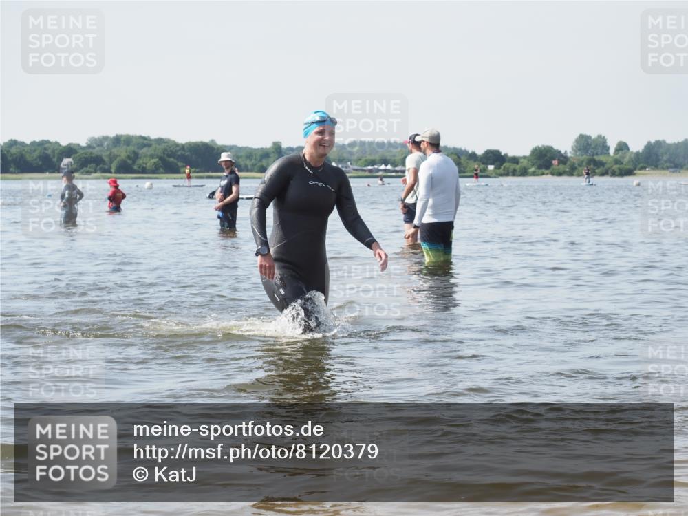 22.06.2025 - Viking Triathlon KatJ http://msf.ph/oto/8120379 22.06.2025 10:48:43 Schwimmen 166, 412, 494, 607 meine-sportfotos.de