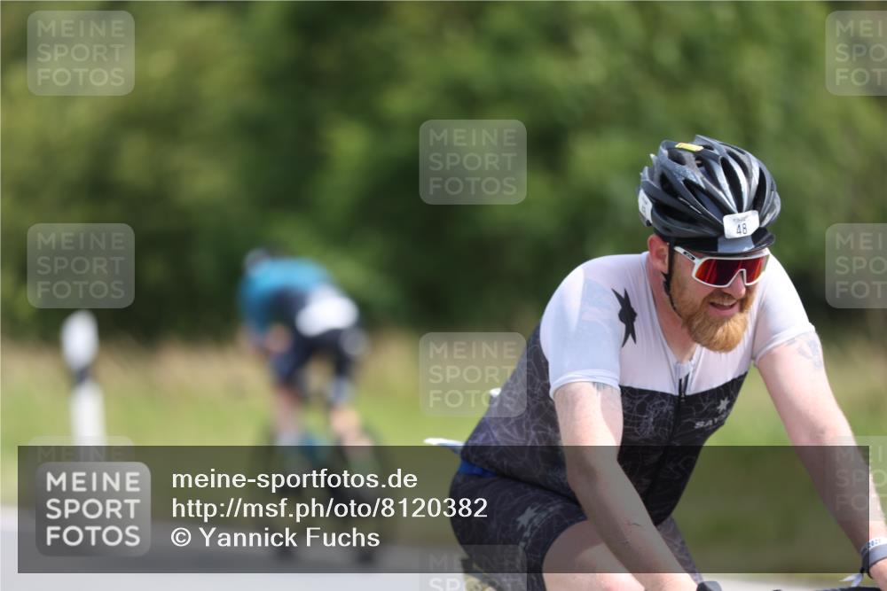 22.06.2025 - Viking Triathlon Yannick Fuchs http://msf.ph/oto/8120382 22.06.2025 11:47:00 Radfahren 48, 57, 116, 402, 481, 640 meine-sportfotos.de