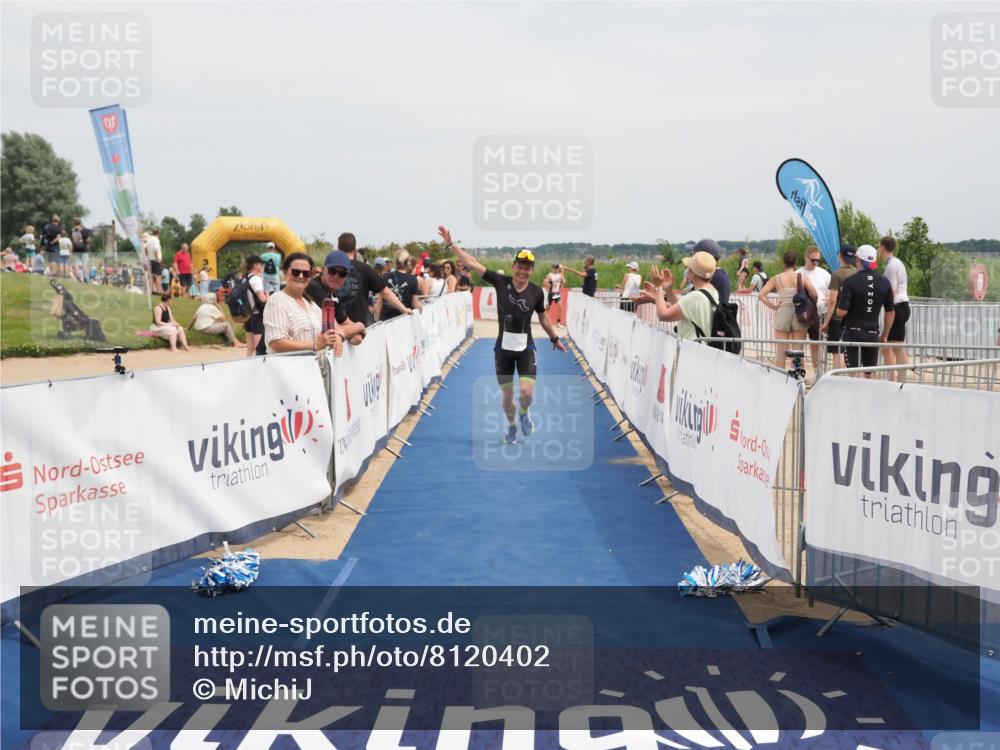 22.06.2025 - Viking Triathlon MichiJ http://msf.ph/oto/8120402 22.06.2025 15:11:21 Ziel 271, 365 meine-sportfotos.de