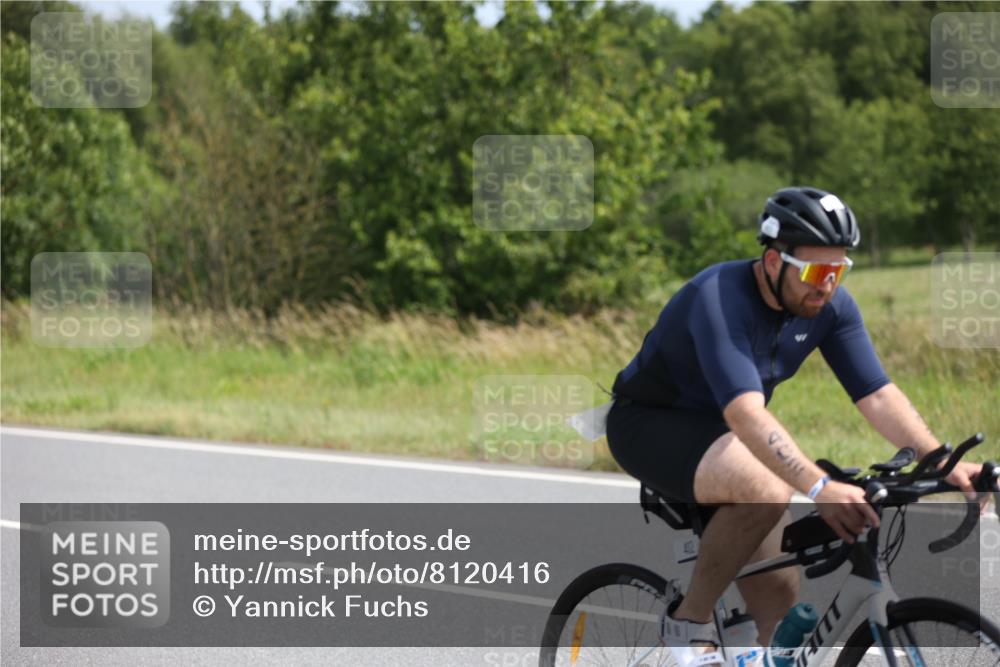 22.06.2025 - Viking Triathlon Yannick Fuchs http://msf.ph/oto/8120416 22.06.2025 11:47:03 Radfahren 48, 116, 206, 402, 481, 529, 640 meine-sportfotos.de