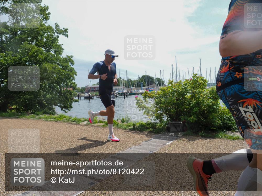 22.06.2025 - Viking Triathlon KatJ http://msf.ph/oto/8120422 22.06.2025 12:59:40 Laufen 355, 478 meine-sportfotos.de
