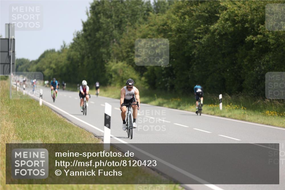22.06.2025 - Viking Triathlon Yannick Fuchs http://msf.ph/oto/8120423 22.06.2025 11:47:05 Radfahren 116, 206, 402, 481, 529, 640 meine-sportfotos.de