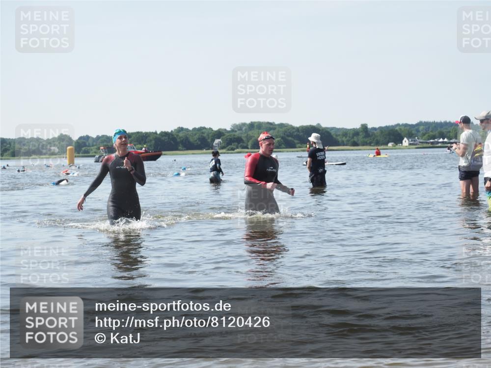 22.06.2025 - Viking Triathlon KatJ http://msf.ph/oto/8120426 22.06.2025 10:48:52 Schwimmen 166, 607 meine-sportfotos.de