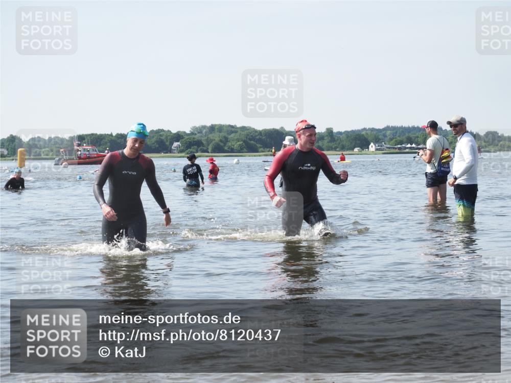 22.06.2025 - Viking Triathlon KatJ http://msf.ph/oto/8120437 22.06.2025 10:48:54 Schwimmen 166, 607 meine-sportfotos.de