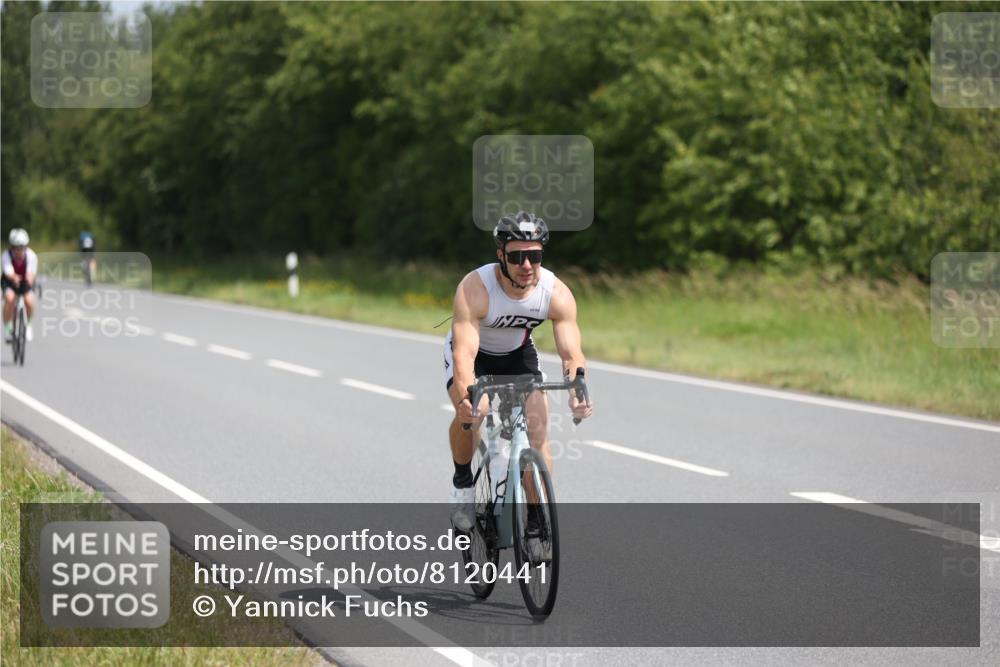 22.06.2025 - Viking Triathlon Yannick Fuchs http://msf.ph/oto/8120441 22.06.2025 11:47:07 Radfahren 23, 206, 235, 402, 481, 529 meine-sportfotos.de