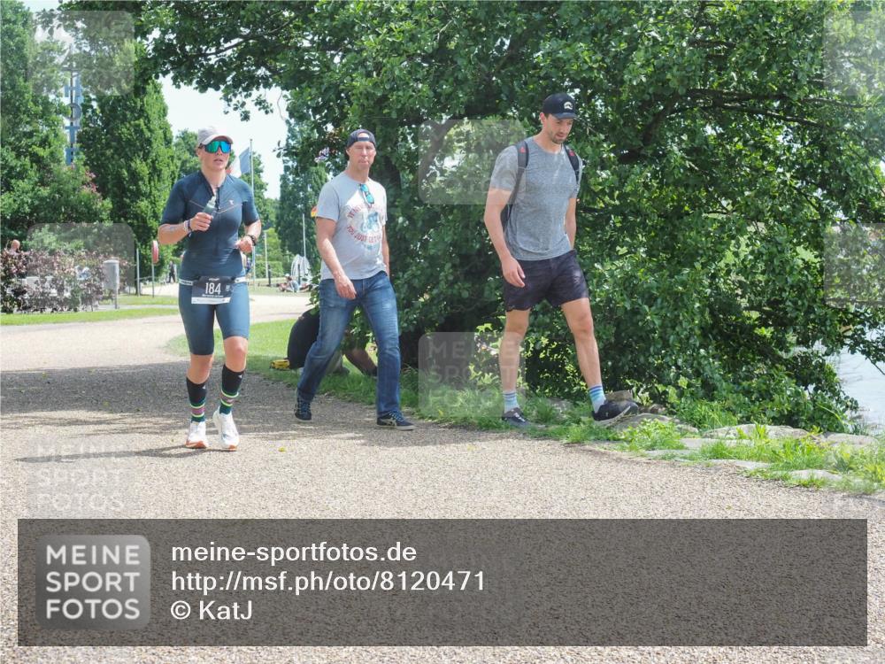 22.06.2025 - Viking Triathlon KatJ http://msf.ph/oto/8120471 22.06.2025 12:59:46 Laufen 184 meine-sportfotos.de