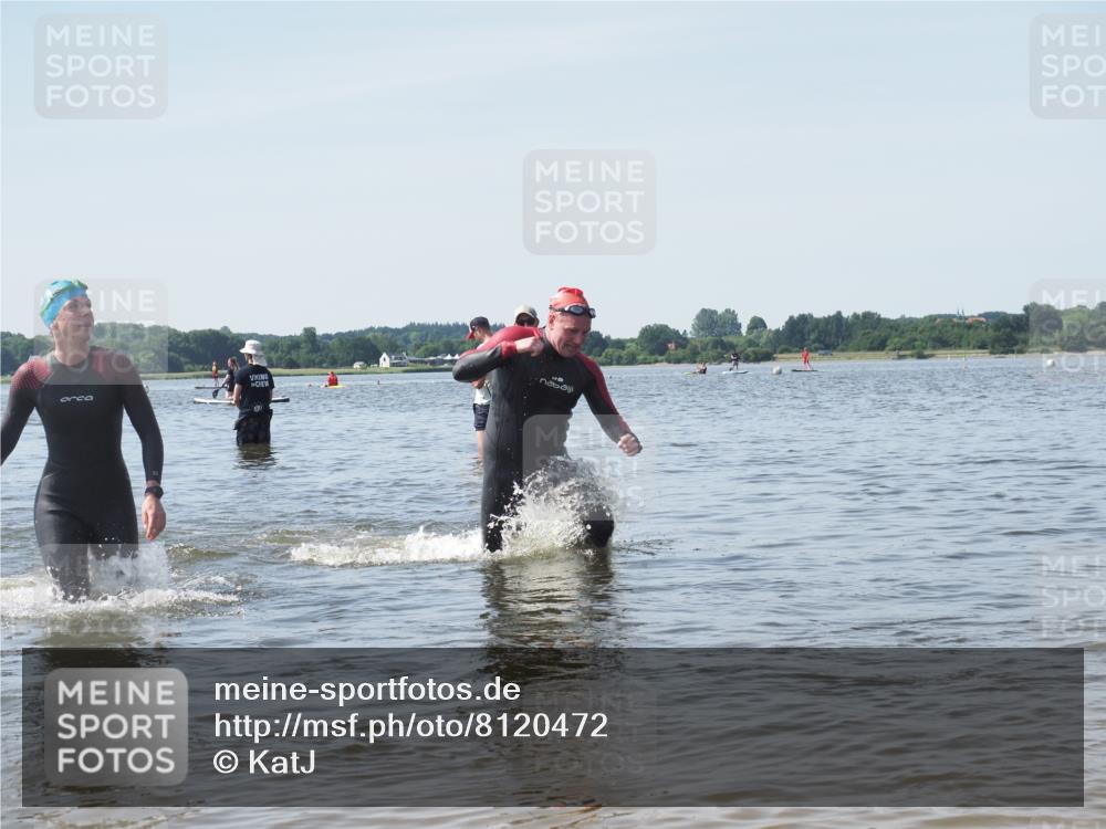 22.06.2025 - Viking Triathlon KatJ http://msf.ph/oto/8120472 22.06.2025 10:48:56 Schwimmen 166, 607 meine-sportfotos.de