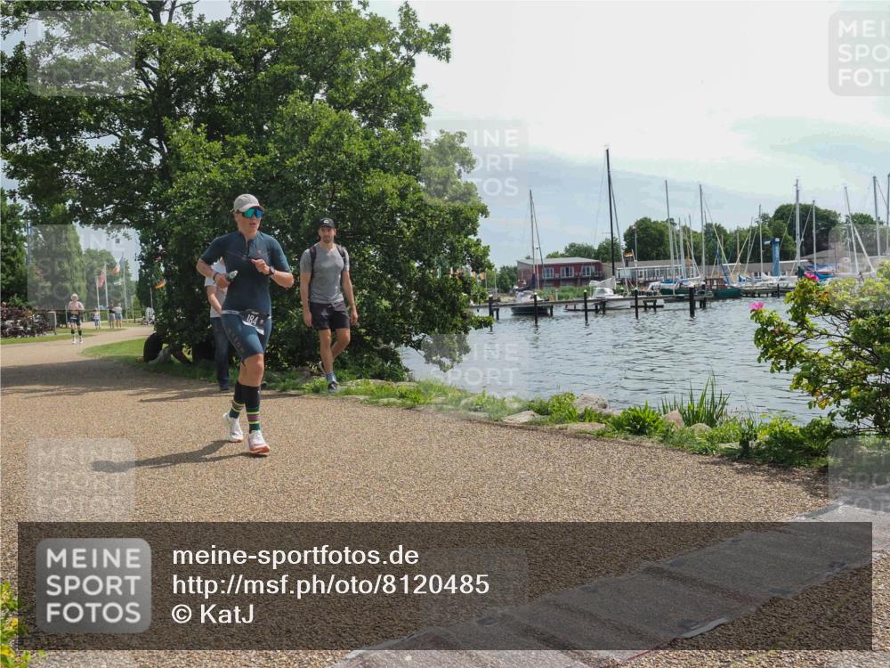 22.06.2025 - Viking Triathlon KatJ http://msf.ph/oto/8120485 22.06.2025 12:59:47 Laufen 184 meine-sportfotos.de