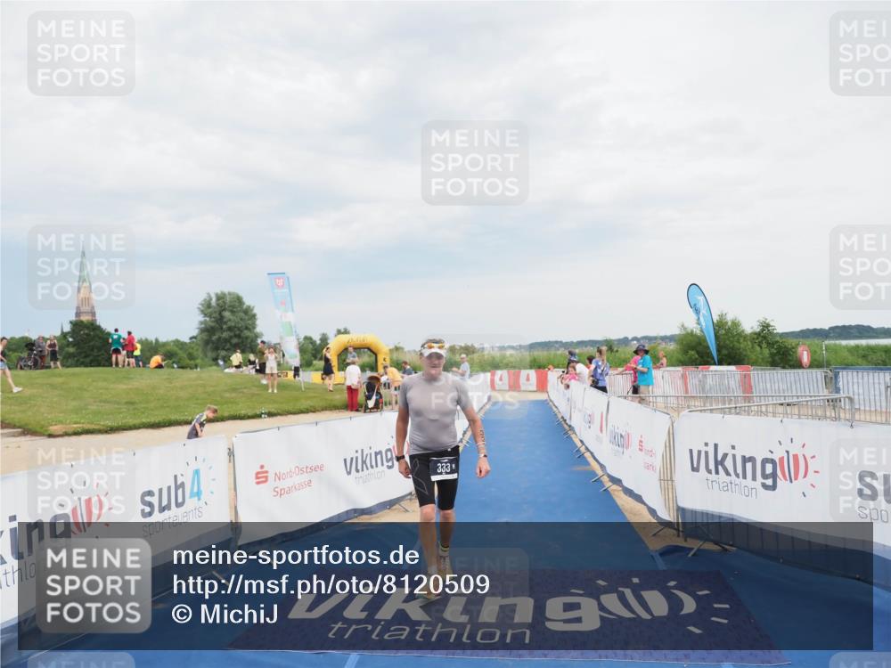 22.06.2025 - Viking Triathlon MichiJ http://msf.ph/oto/8120509 22.06.2025 17:03:32 Ziel 333 meine-sportfotos.de