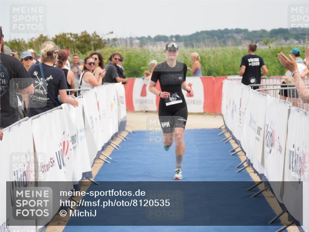 22.06.2025 - Viking Triathlon MichiJ http://msf.ph/oto/8120535 22.06.2025 15:12:02 Ziel 549 meine-sportfotos.de