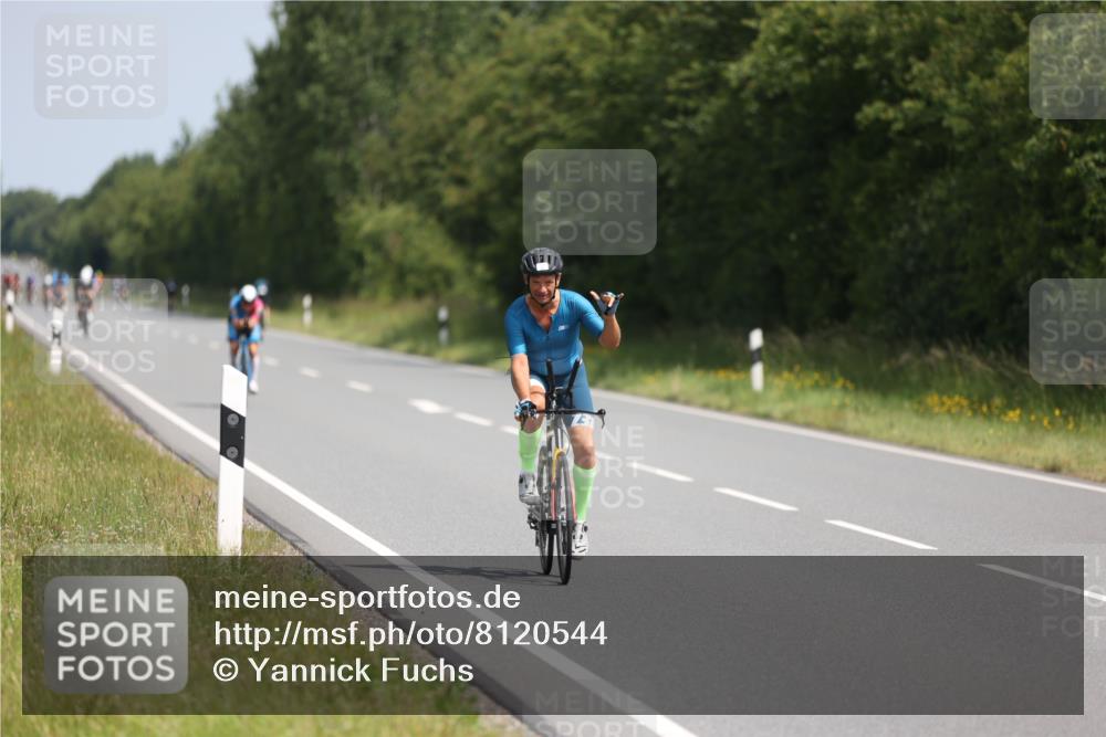 22.06.2025 - Viking Triathlon Yannick Fuchs http://msf.ph/oto/8120544 22.06.2025 11:47:14 Radfahren 9, 23, 61, 206, 235, 529 meine-sportfotos.de