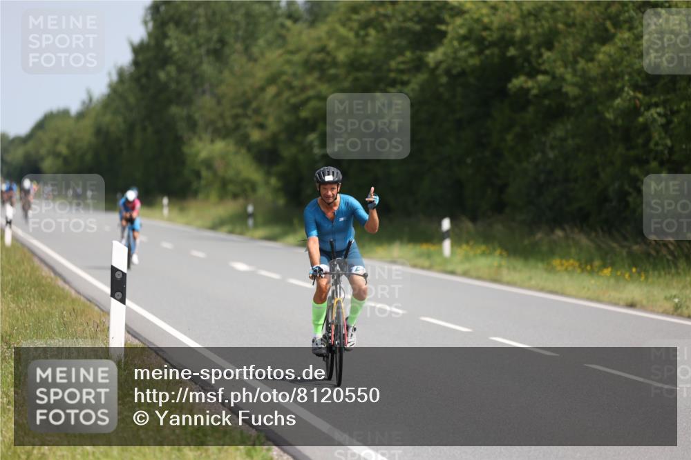 22.06.2025 - Viking Triathlon Yannick Fuchs http://msf.ph/oto/8120550 22.06.2025 11:47:14 Radfahren 9, 23, 61, 206, 235, 529 meine-sportfotos.de