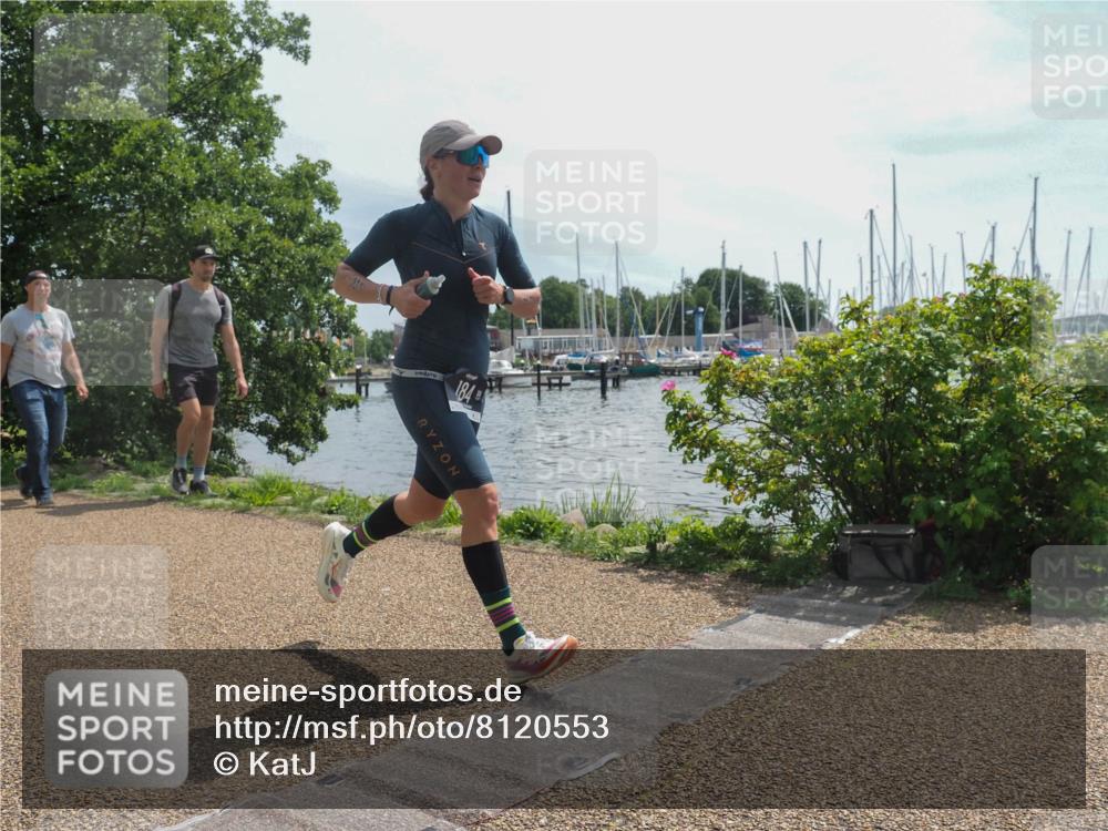 22.06.2025 - Viking Triathlon KatJ http://msf.ph/oto/8120553 22.06.2025 12:59:48 Laufen 184 meine-sportfotos.de