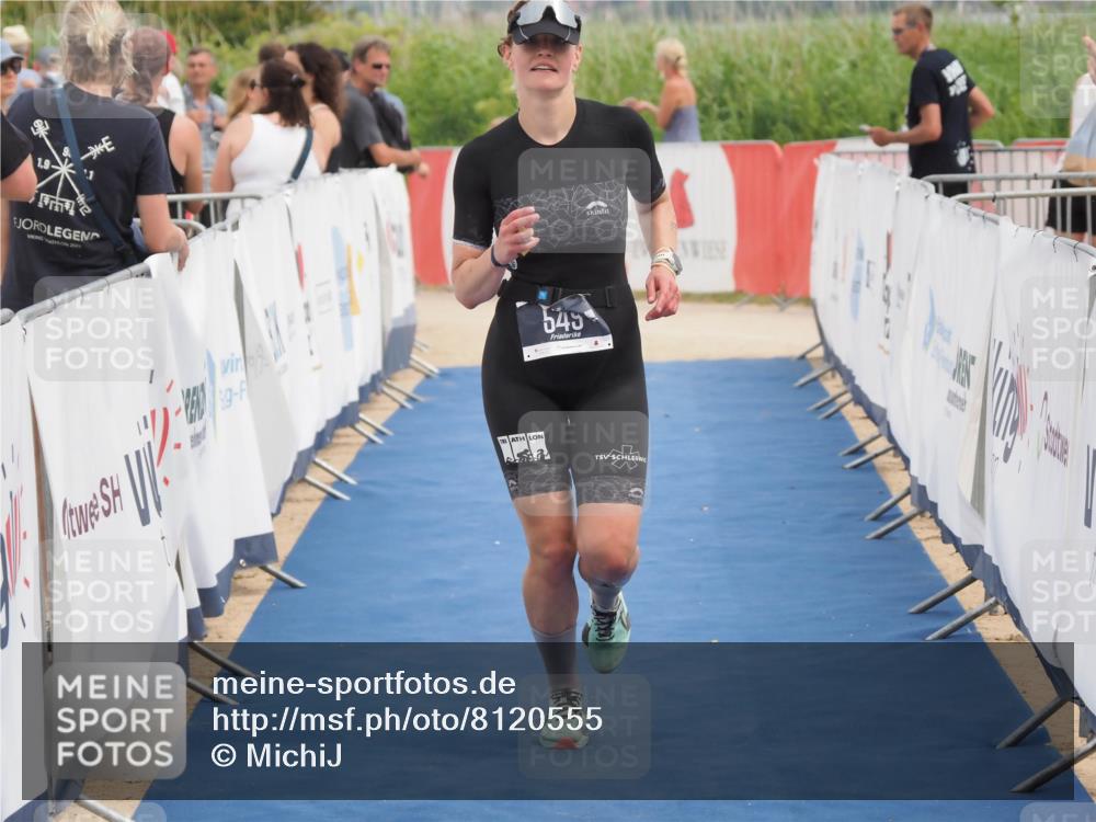 22.06.2025 - Viking Triathlon MichiJ http://msf.ph/oto/8120555 22.06.2025 15:12:03 Ziel 549 meine-sportfotos.de