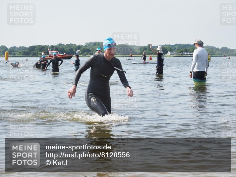 22.06.2025 - Viking Triathlon KatJ http://msf.ph/oto/8120556 22.06.2025 10:49:12 Schwimmen 64, 155, 317, 353 meine-sportfotos.de