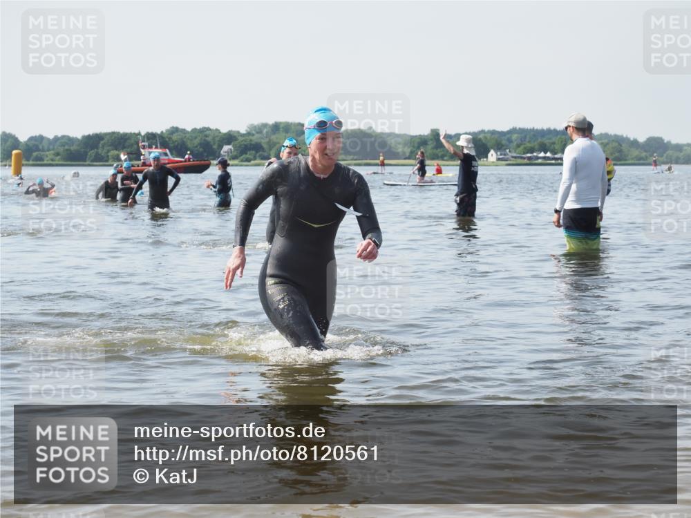22.06.2025 - Viking Triathlon KatJ http://msf.ph/oto/8120561 22.06.2025 10:49:12 Schwimmen 64, 155, 317, 353 meine-sportfotos.de