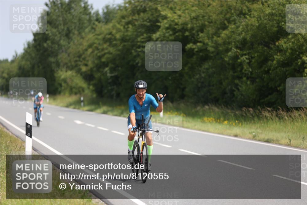 22.06.2025 - Viking Triathlon Yannick Fuchs http://msf.ph/oto/8120565 22.06.2025 11:47:14 Radfahren 9, 23, 61, 206, 235, 529 meine-sportfotos.de