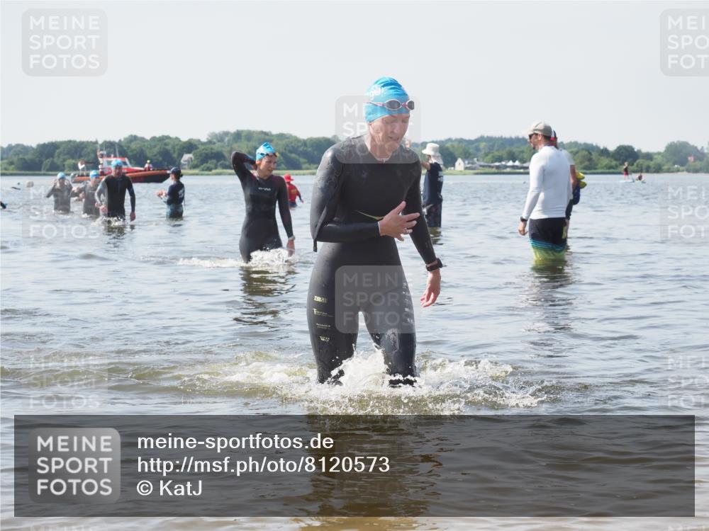22.06.2025 - Viking Triathlon KatJ http://msf.ph/oto/8120573 22.06.2025 10:49:13 Schwimmen 64, 155, 317, 353 meine-sportfotos.de