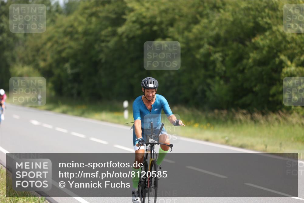 22.06.2025 - Viking Triathlon Yannick Fuchs http://msf.ph/oto/8120585 22.06.2025 11:47:15 Radfahren 9, 23, 61, 206, 235, 529 meine-sportfotos.de