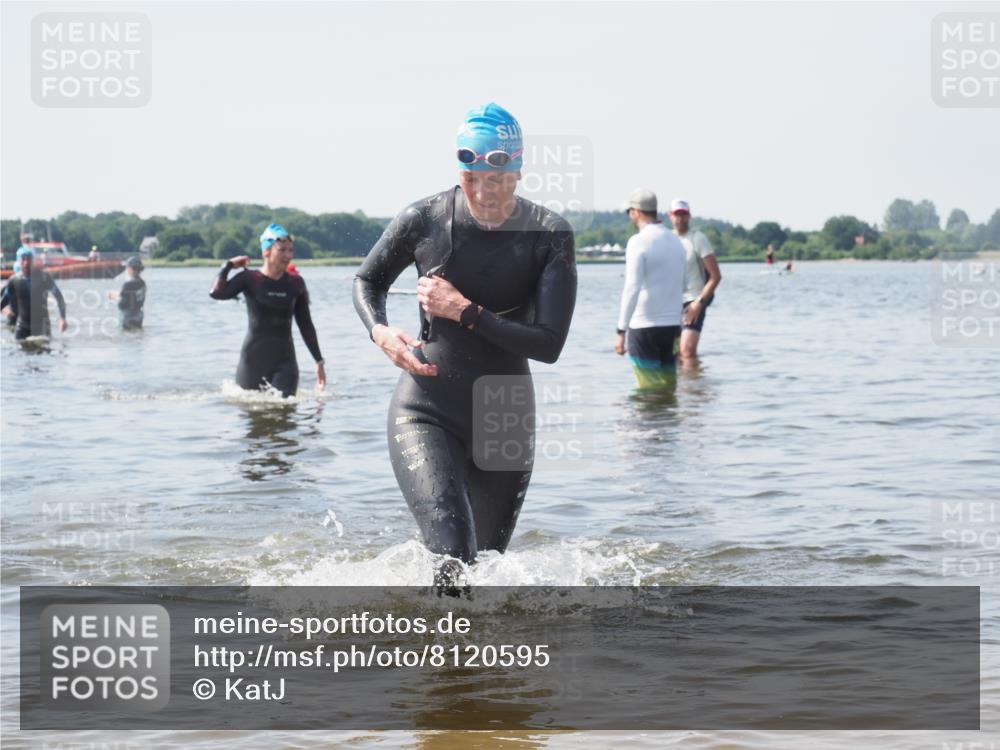 22.06.2025 - Viking Triathlon KatJ http://msf.ph/oto/8120595 22.06.2025 10:49:13 Schwimmen 64, 155, 317, 353 meine-sportfotos.de