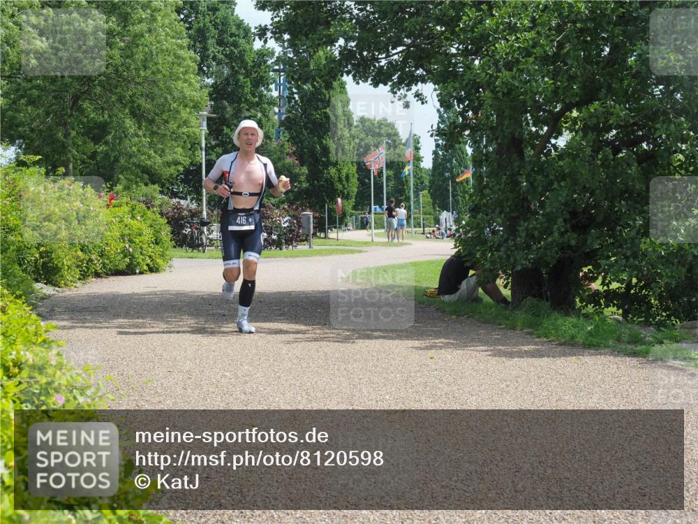22.06.2025 - Viking Triathlon KatJ http://msf.ph/oto/8120598 22.06.2025 12:59:53 Laufen 416 meine-sportfotos.de
