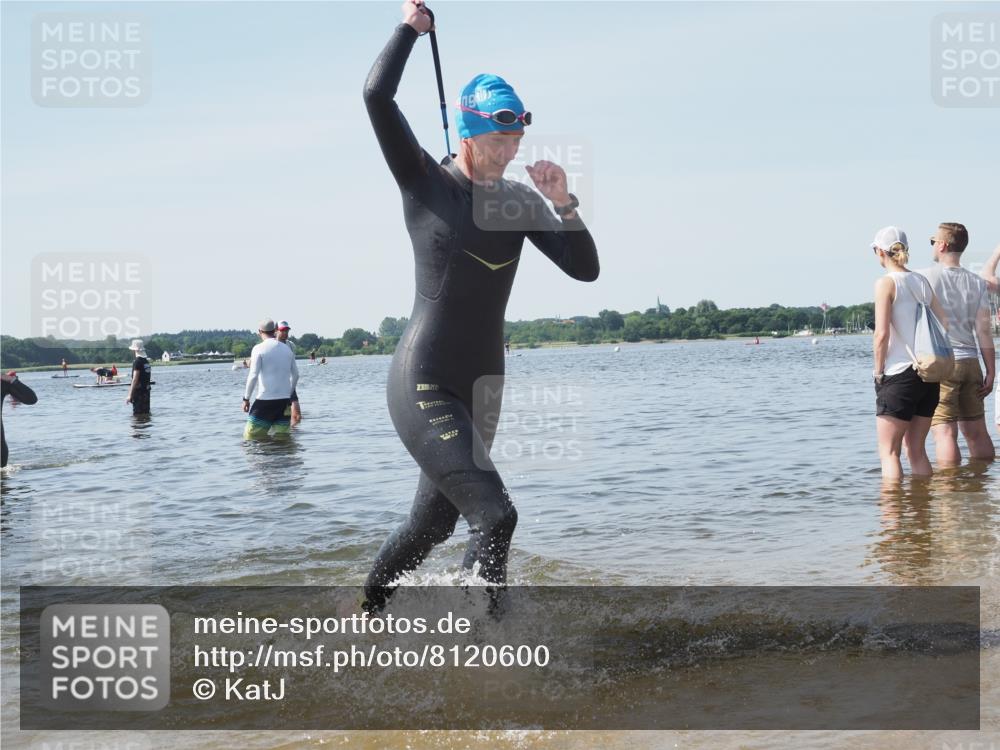 22.06.2025 - Viking Triathlon KatJ http://msf.ph/oto/8120600 22.06.2025 10:49:15 Schwimmen 64, 155, 256, 317, 353 meine-sportfotos.de