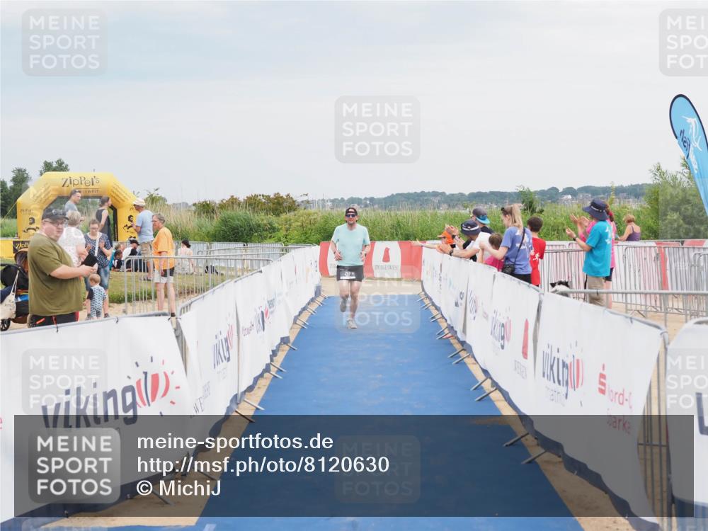 22.06.2025 - Viking Triathlon MichiJ http://msf.ph/oto/8120630 22.06.2025 17:04:30 Ziel 257 meine-sportfotos.de
