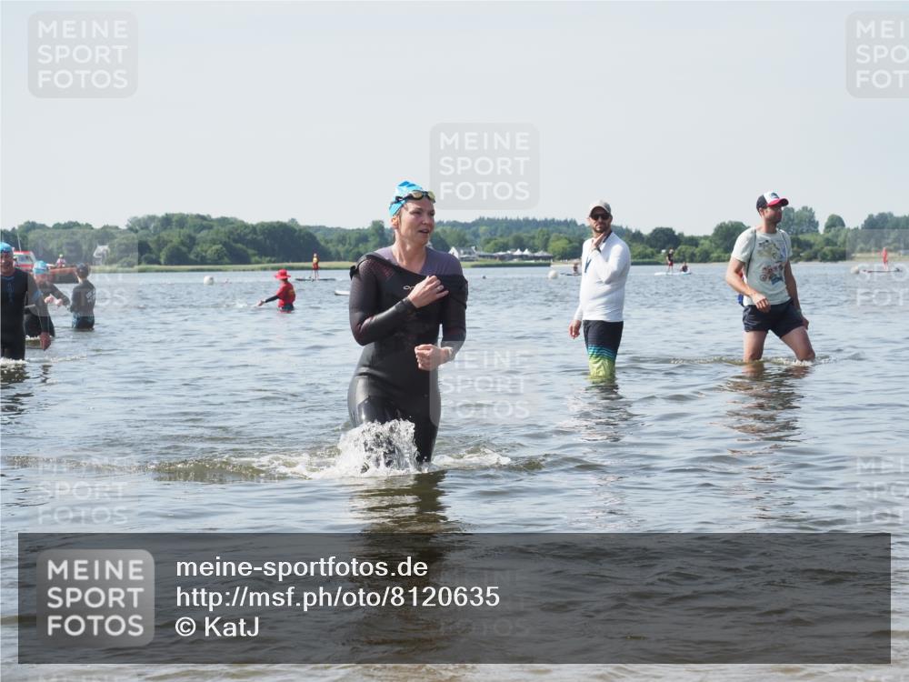 22.06.2025 - Viking Triathlon KatJ http://msf.ph/oto/8120635 22.06.2025 10:49:19 Schwimmen 64, 155, 256, 317 meine-sportfotos.de