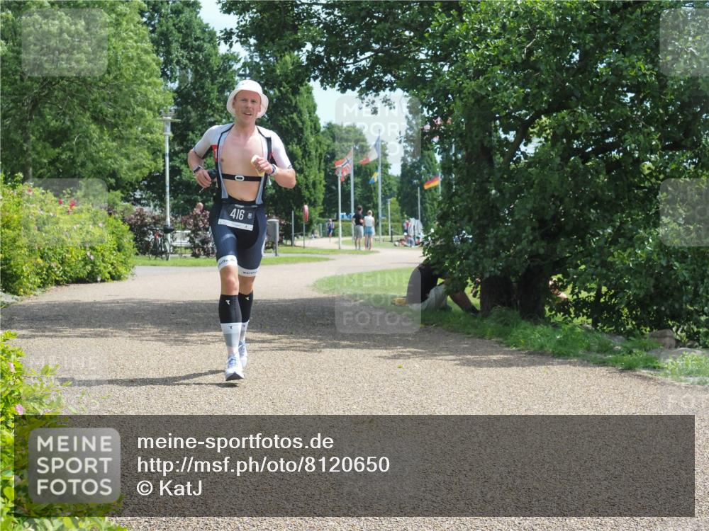22.06.2025 - Viking Triathlon KatJ http://msf.ph/oto/8120650 22.06.2025 12:59:54 Laufen 416 meine-sportfotos.de