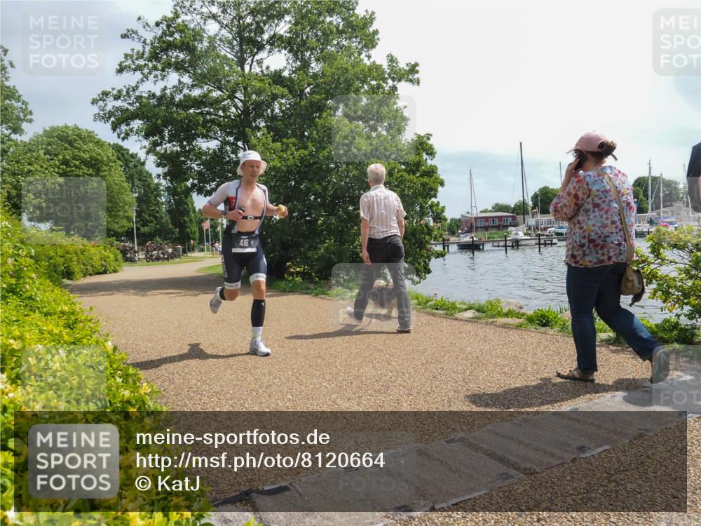 22.06.2025 - Viking Triathlon KatJ http://msf.ph/oto/8120664 22.06.2025 12:59:55 Laufen 416 meine-sportfotos.de