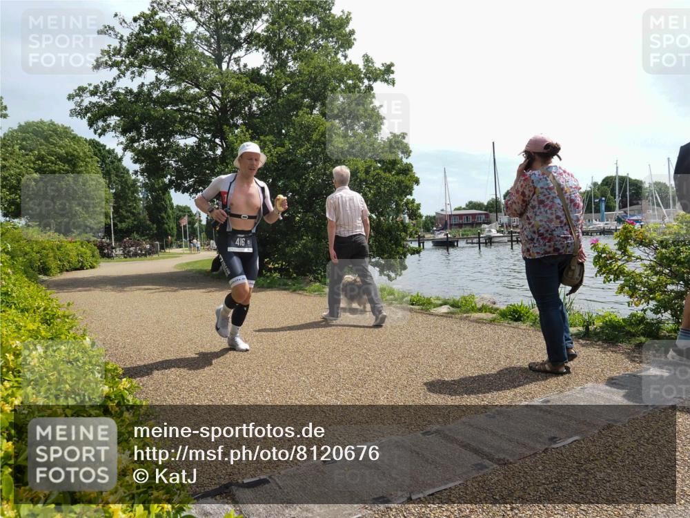 22.06.2025 - Viking Triathlon KatJ http://msf.ph/oto/8120676 22.06.2025 12:59:55 Laufen 416 meine-sportfotos.de