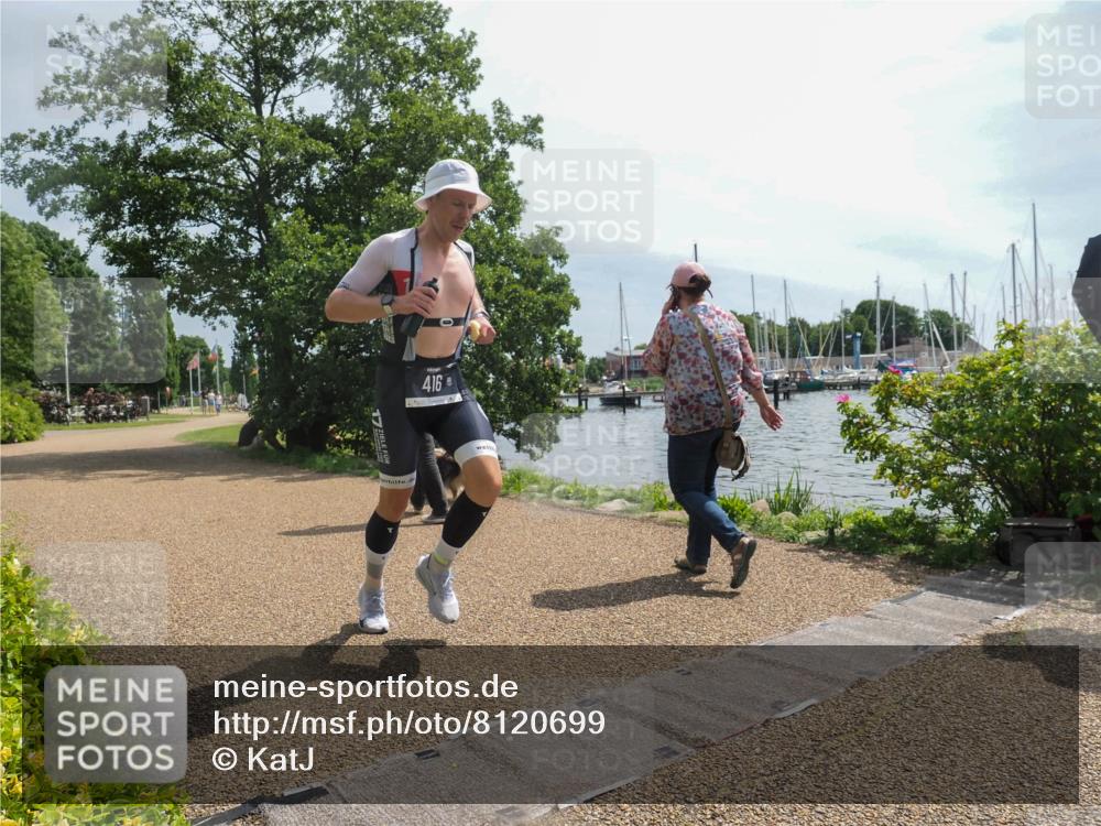 22.06.2025 - Viking Triathlon KatJ http://msf.ph/oto/8120699 22.06.2025 12:59:56 Laufen 416 meine-sportfotos.de
