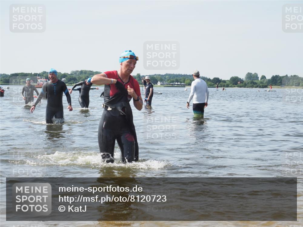 22.06.2025 - Viking Triathlon KatJ http://msf.ph/oto/8120723 22.06.2025 10:49:24 Schwimmen 64, 155, 256, 263, 317, 321 meine-sportfotos.de