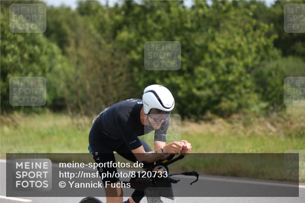 22.06.2025 - Viking Triathlon Yannick Fuchs http://msf.ph/oto/8120733 22.06.2025 11:47:26 Radfahren 15, 272, 286, 344, 422, 659 meine-sportfotos.de