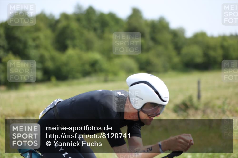 22.06.2025 - Viking Triathlon Yannick Fuchs http://msf.ph/oto/8120741 22.06.2025 11:47:27 Radfahren 15, 272, 286, 344, 422, 659 meine-sportfotos.de