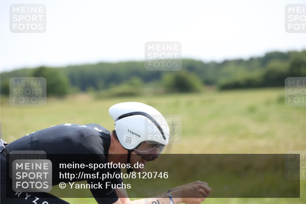 22.06.2025 - Viking Triathlon Yannick Fuchs http://msf.ph/oto/8120746 22.06.2025 11:47:27 Radfahren 15, 272, 286, 344, 422, 659 meine-sportfotos.de