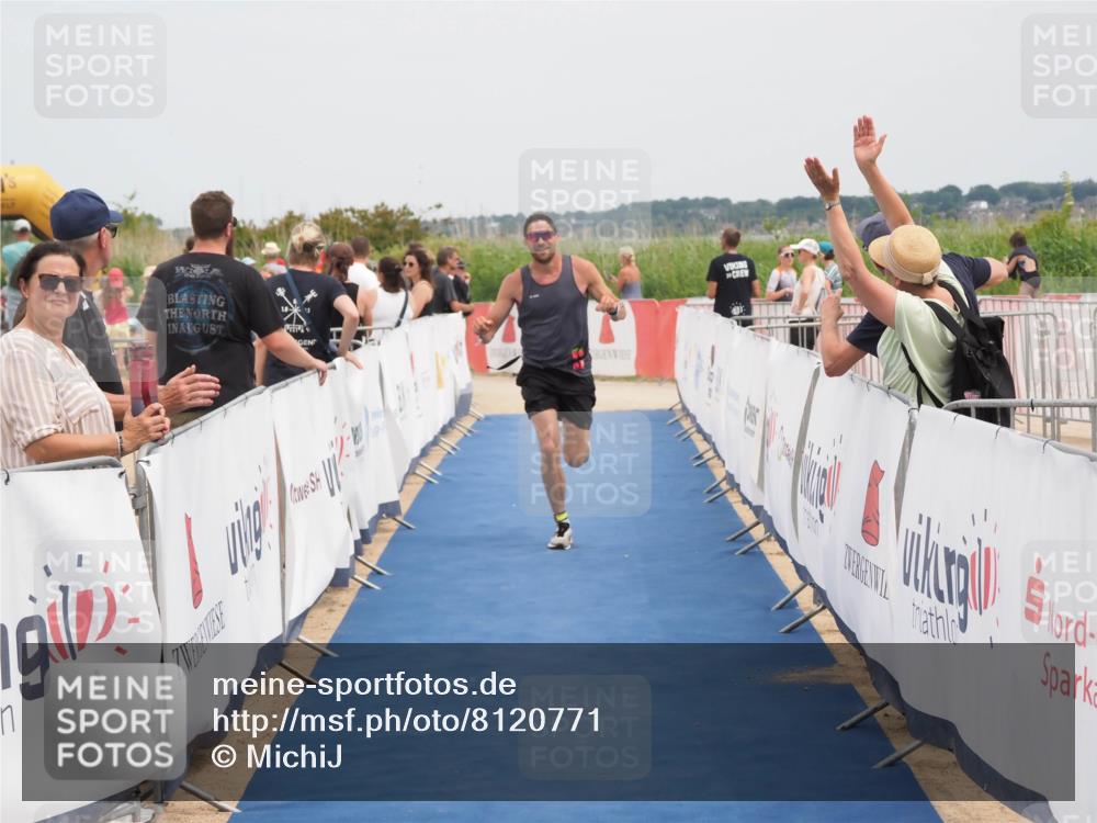 22.06.2025 - Viking Triathlon MichiJ http://msf.ph/oto/8120771 22.06.2025 15:12:27 Ziel 643 meine-sportfotos.de