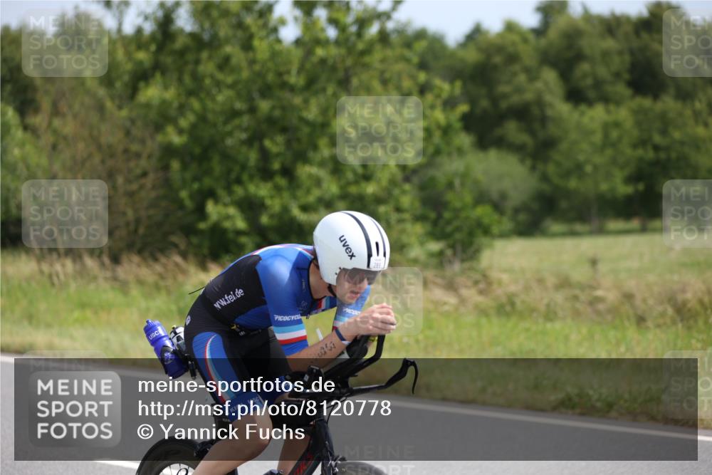 22.06.2025 - Viking Triathlon Yannick Fuchs http://msf.ph/oto/8120778 22.06.2025 11:47:29 Radfahren 15, 52, 272, 286, 344, 422, 659 meine-sportfotos.de