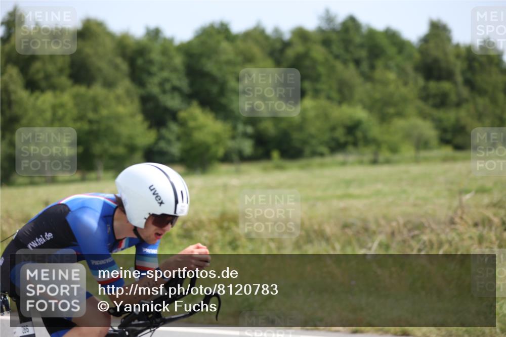 22.06.2025 - Viking Triathlon Yannick Fuchs http://msf.ph/oto/8120783 22.06.2025 11:47:29 Radfahren 15, 52, 272, 286, 344, 422, 659 meine-sportfotos.de
