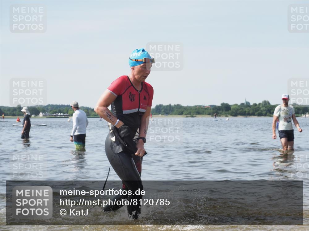 22.06.2025 - Viking Triathlon KatJ http://msf.ph/oto/8120785 22.06.2025 10:49:26 Schwimmen 64, 155, 256, 263, 317, 321 meine-sportfotos.de
